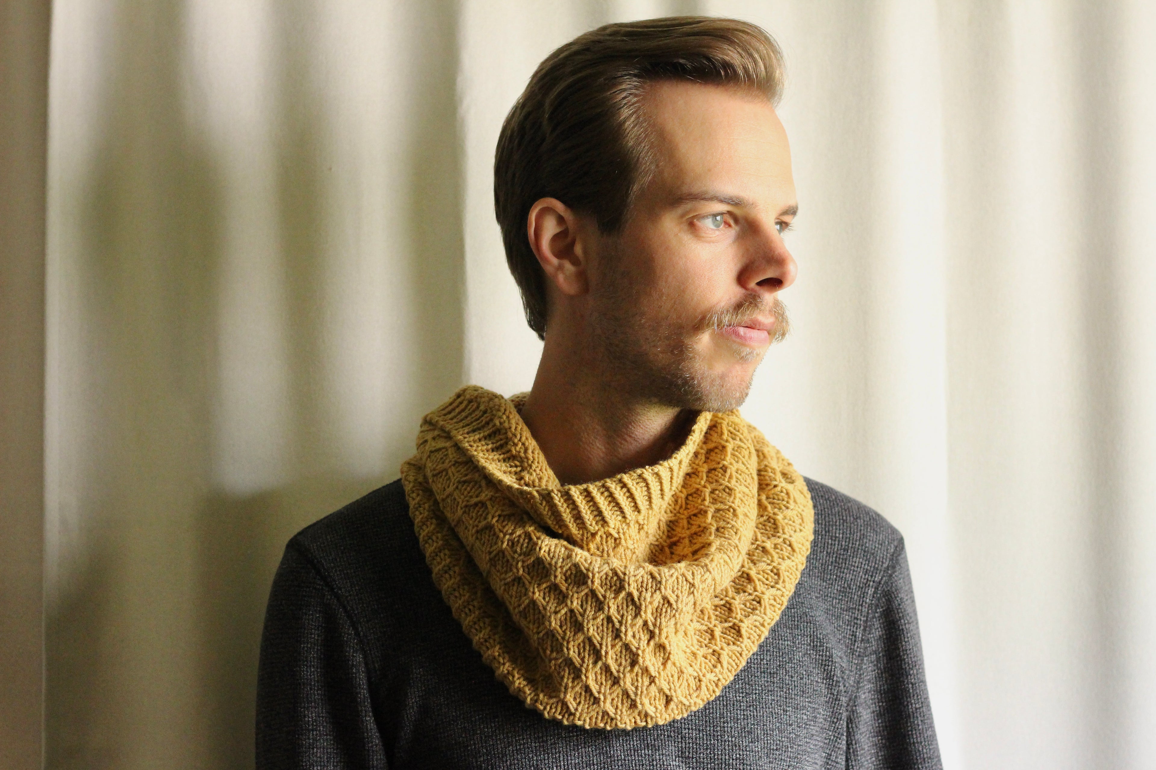 Storyteller Cowl Knitting Pattern