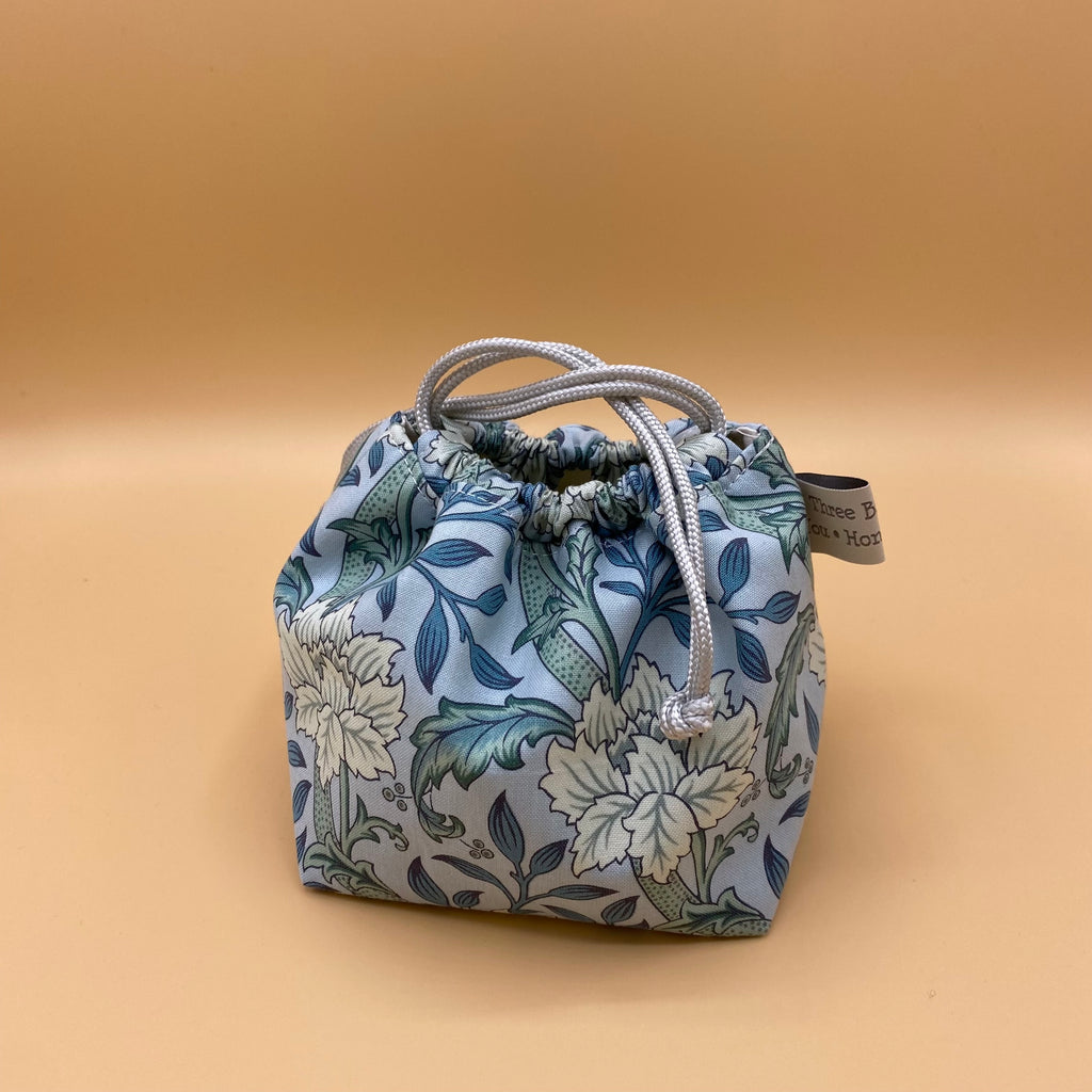 Limited Edition William Morris Print Drawstring Project Bag - Micro