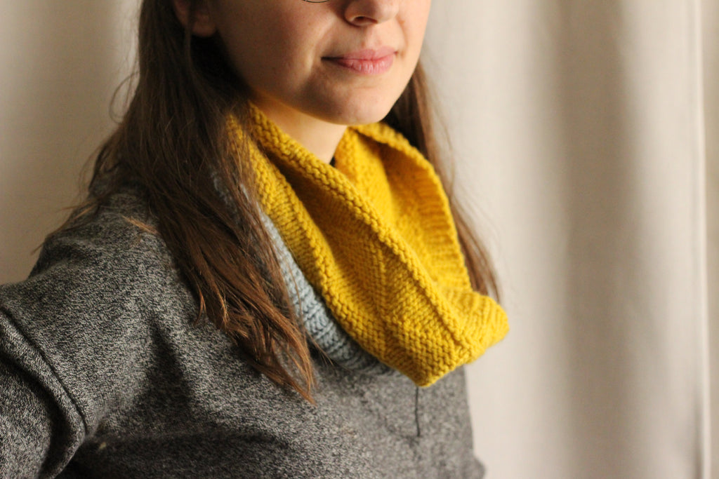 Eöl Cowl Knitting Pattern