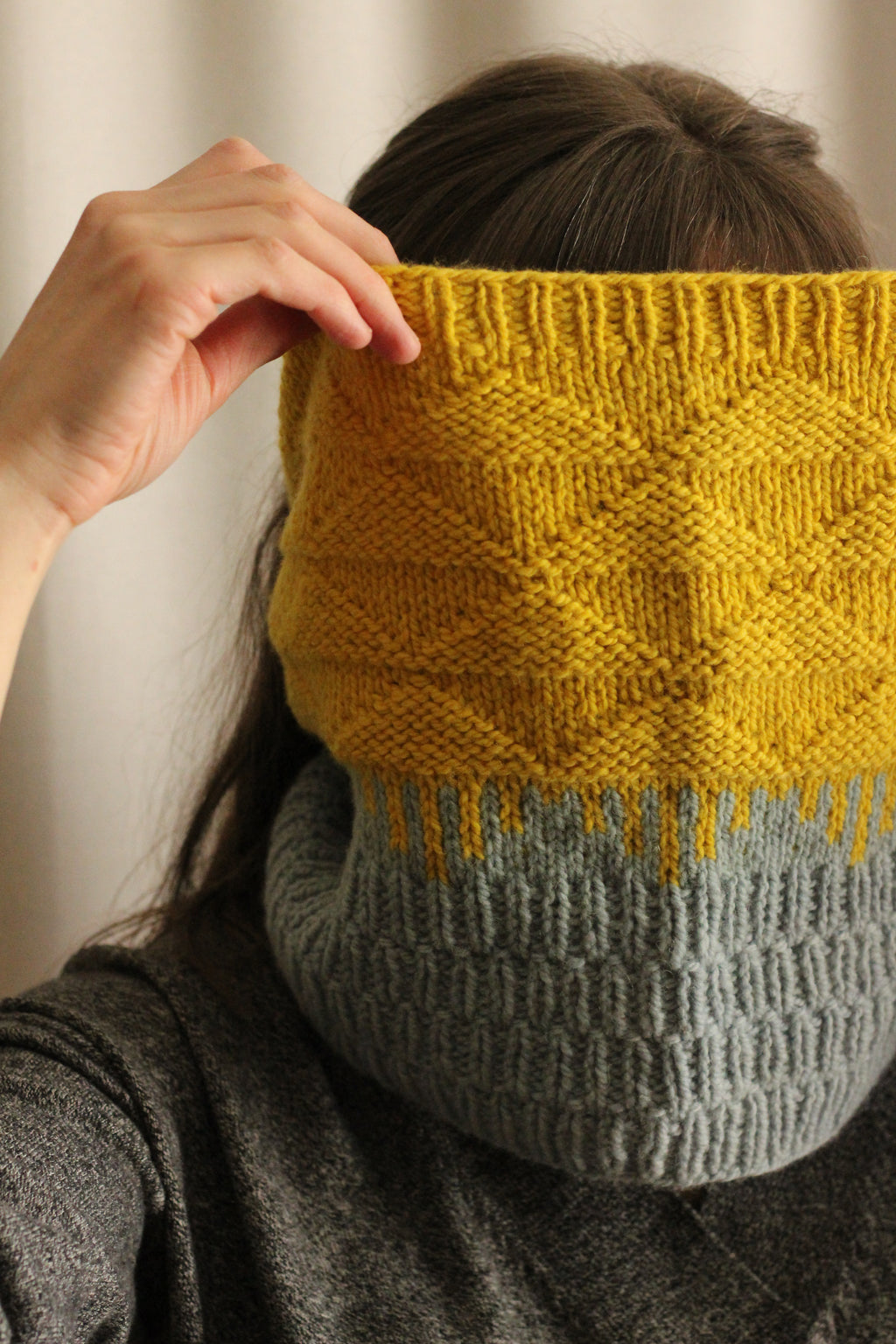 Eöl Cowl Knitting Pattern